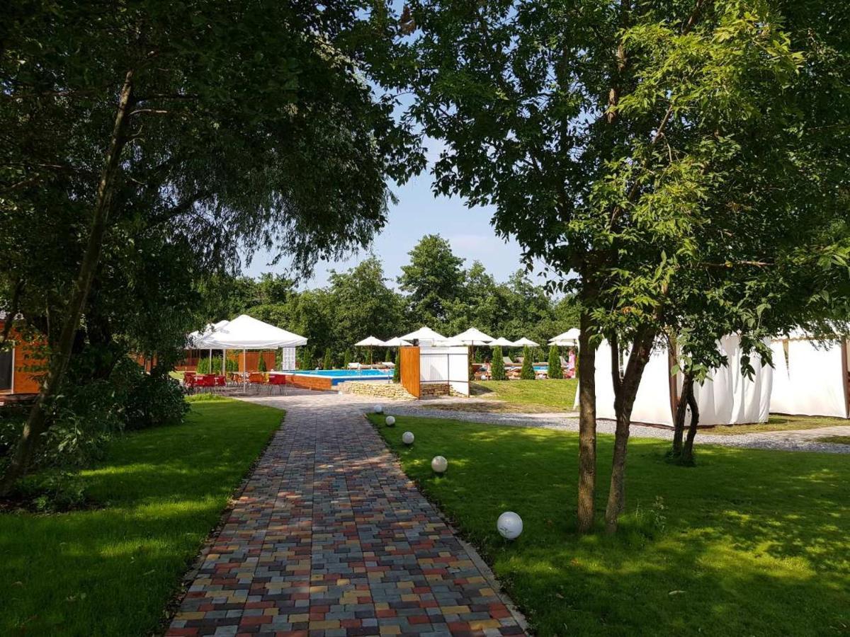 Liman Park Eco Hotel Stara Zbur'yivka Exterior foto